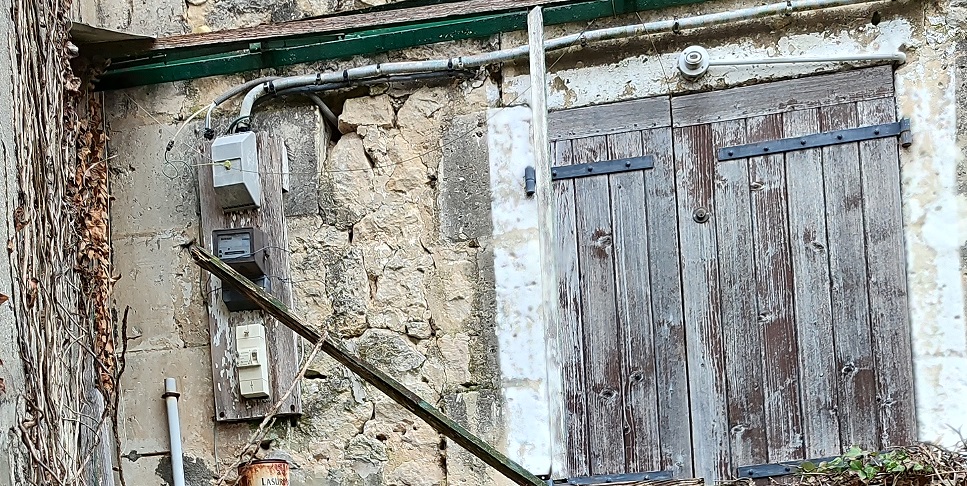 Image installation-vetuste Électrique